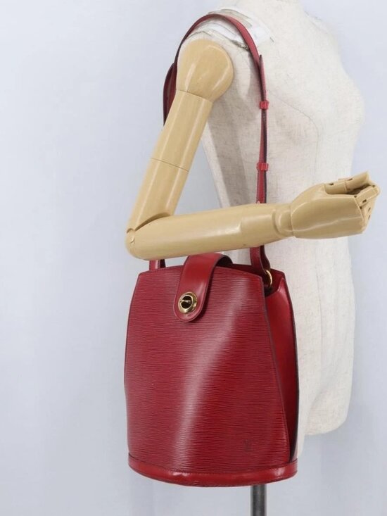 Louis Vuitton Handbags - LOUIS VUITTON Epi Cluny Shoulder Bag Red M52257 LV Auth ka3024
